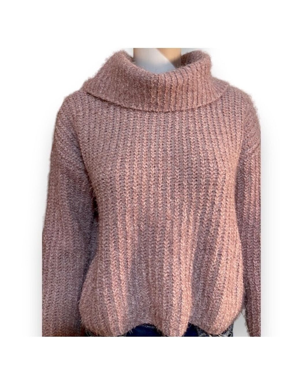 Pink Cropped Sweater Junior’s Size Small Hippie Rose - Picture 2 of 6